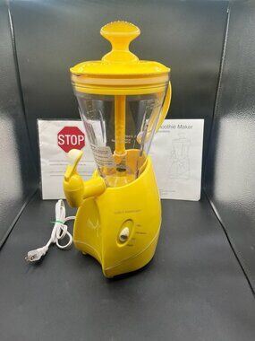 Cook's Essentials Yellow Smoothie Maker with Dispenser Spout and Stir Stick✅